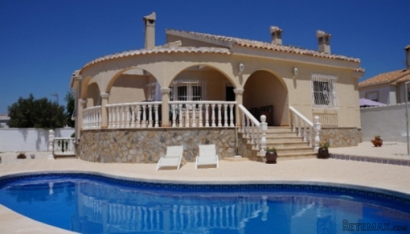 La Marina, Alicante - Detached Villa..