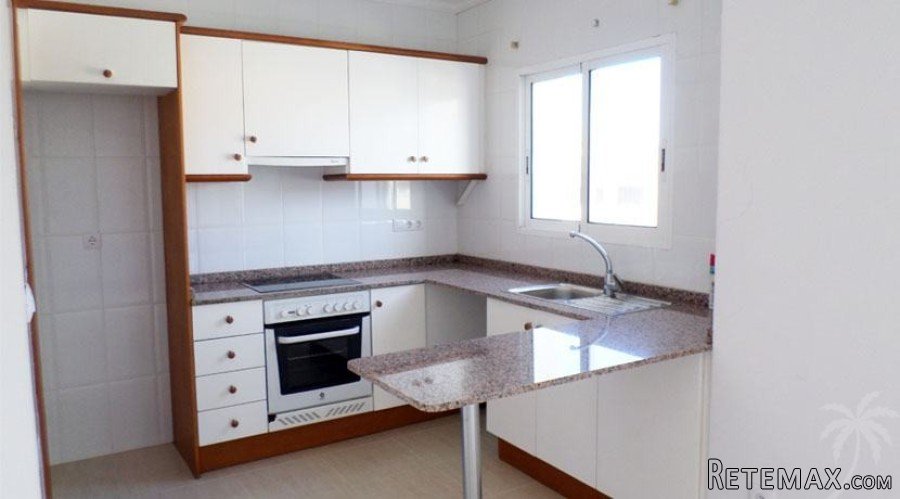 Penthouse apartment on a well-maintained development built.. - 8