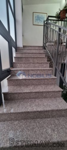 Ploče-Baćina, kuća 300m2 s dva odvojena stana podrumom i pa.. - 8