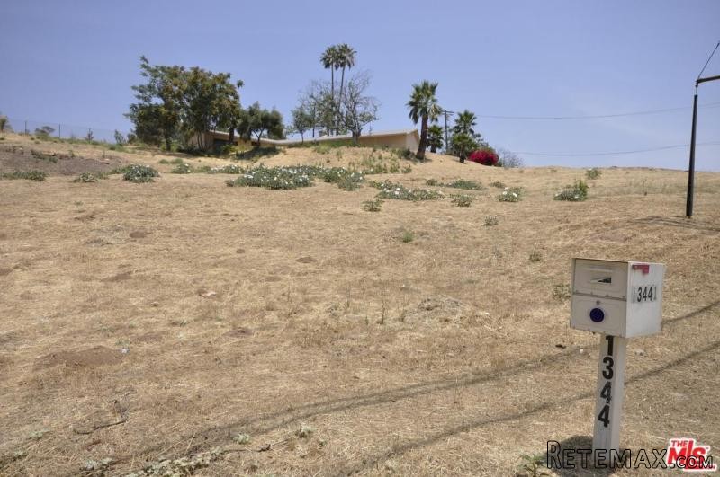 13441 Foothill | Sylmar, California..