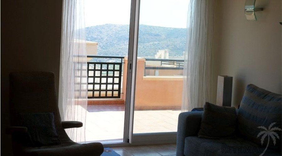 Appealing, first floor apartment with a terrace of 31 m2 o.. - 2