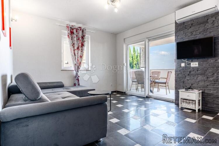 KLIMNO, apartman na samo 250m od mora s okućnicom - 2