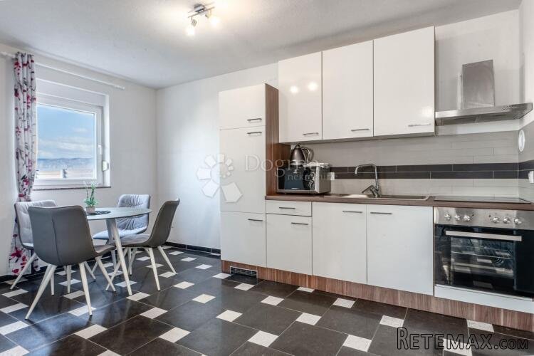 KLIMNO, apartman na samo 250m od mora s okućnicom - 3