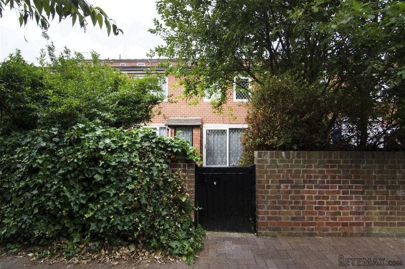 Property - London - For Sale