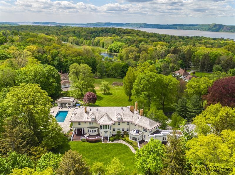 9 bedroom House For Sale: 224 Central.. - 2