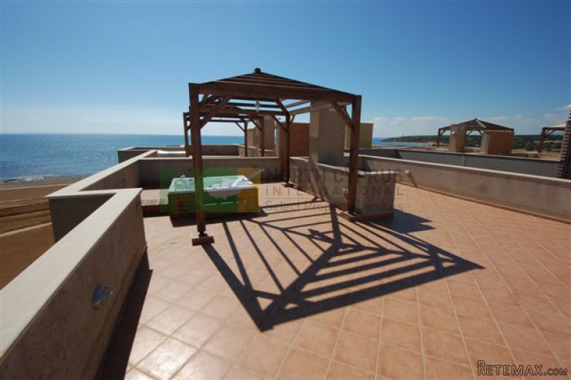 Bafra Beachfront 2 Bed Beach Level..