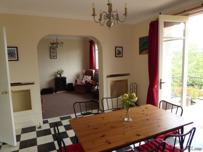 Quietly Situated 5 Bedroomed Village.. - 2