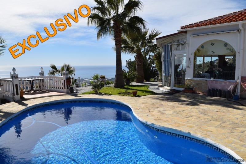 Villa for Sale in Arenas 420.000 €