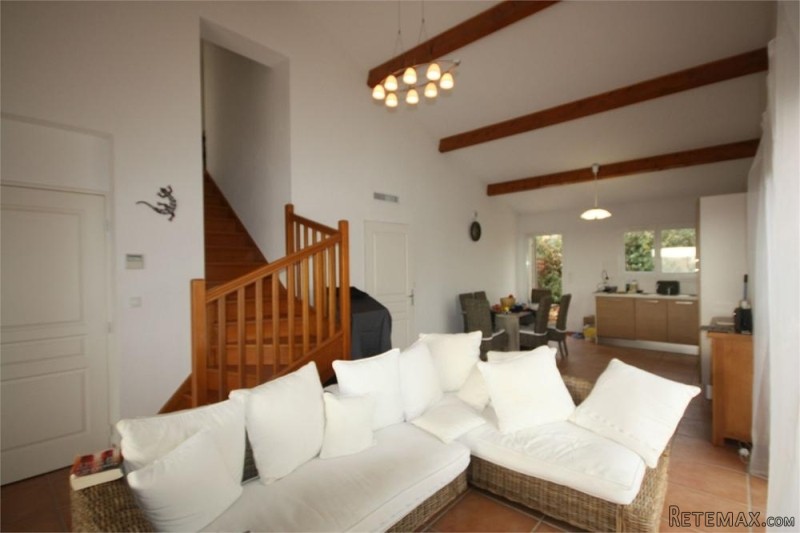 Beautiful Villa With Garden And Garage.. - 2