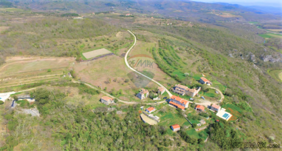 Istra,Grožnjan-Impozantno imanje za investiciju - 3