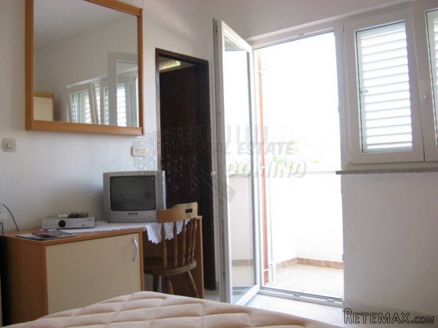 Grad Krk-apartmanska kuća za investiciju! - 6