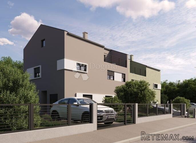 Duplex kuća sa 4 stana u okolici Poreča