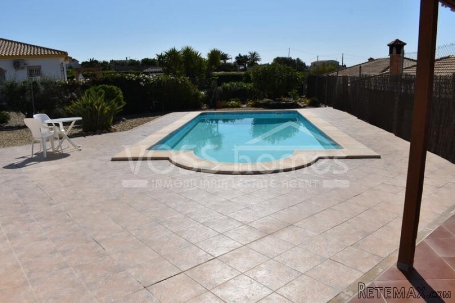 NEW & EXCLUSIVE TO VOSS HOMES - A pristine condition.. - 7