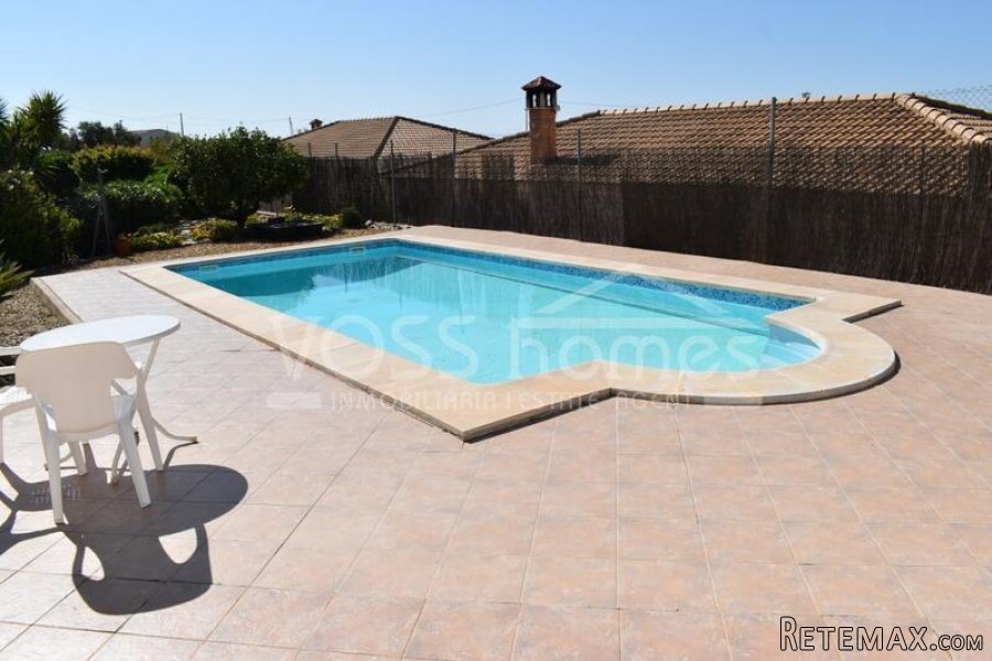 NEW & EXCLUSIVE TO VOSS HOMES - A pristine condition.. - 8