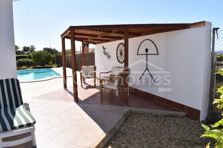 NEW & EXCLUSIVE TO VOSS HOMES - A pristine condition.. - 10