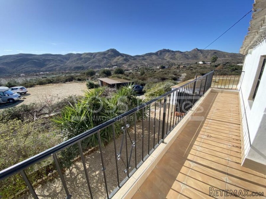 EXCLUSIVE TO VOSS HOMES - AN UP AND RUNNING B&B / GUEST.. - 11