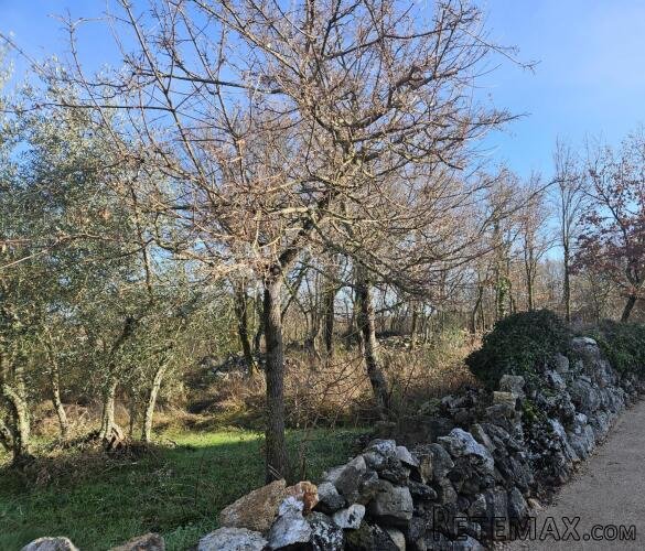 Građevinsko zemljište na području Malinske! - 2