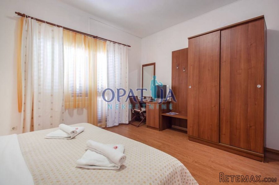 Murter/okolica, hotel prvi red do mora - 2