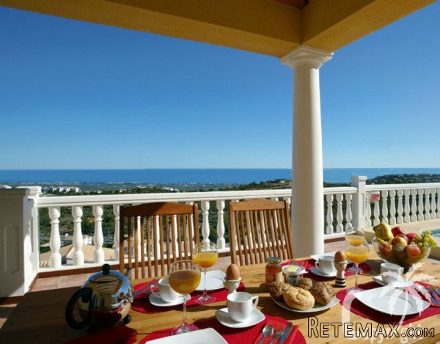 Superb sea view villa, built in 2002, with a modern, open.. - 2