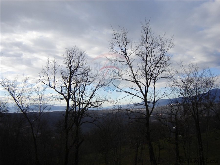 Viškovo (Kosi) - građevinski teren - pogled na more - 2