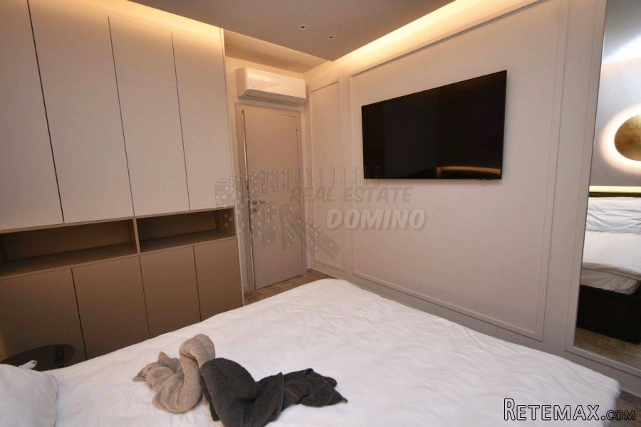 Luksuzni apartman s bazenom na krovnoj terasi! Njivice - 14