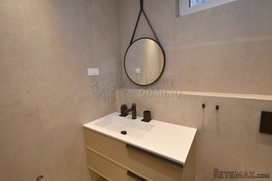 Luksuzni apartman s bazenom na krovnoj terasi! Njivice - 15