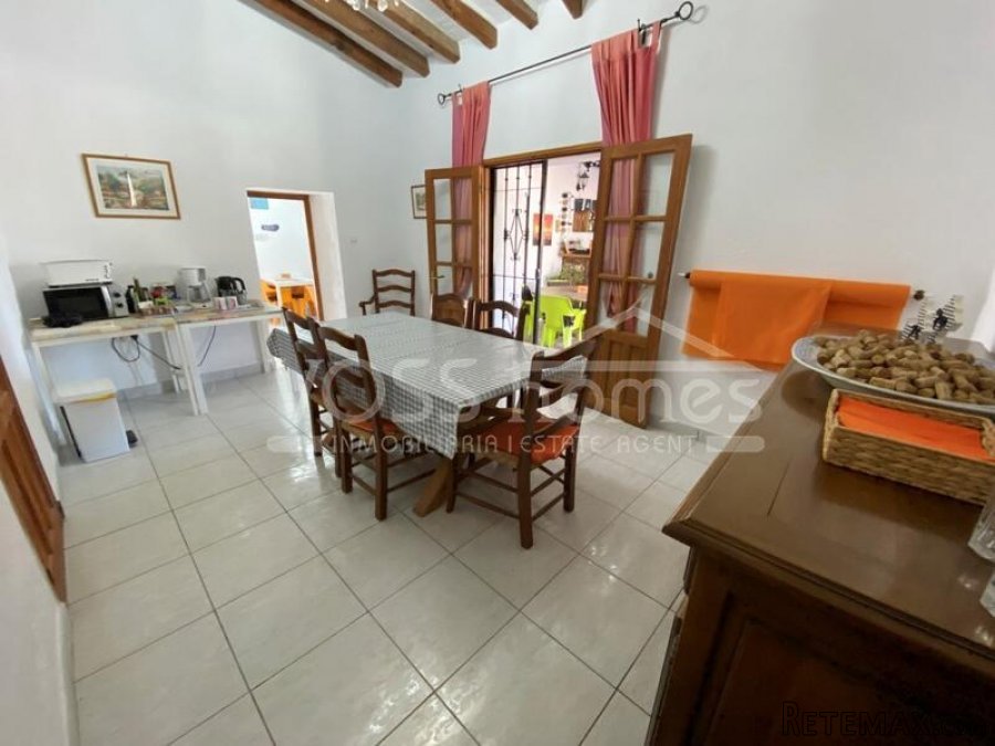 EXCLUSIVE TO VOSS HOMES - AN UP AND RUNNING B&B / GUEST.. - 17