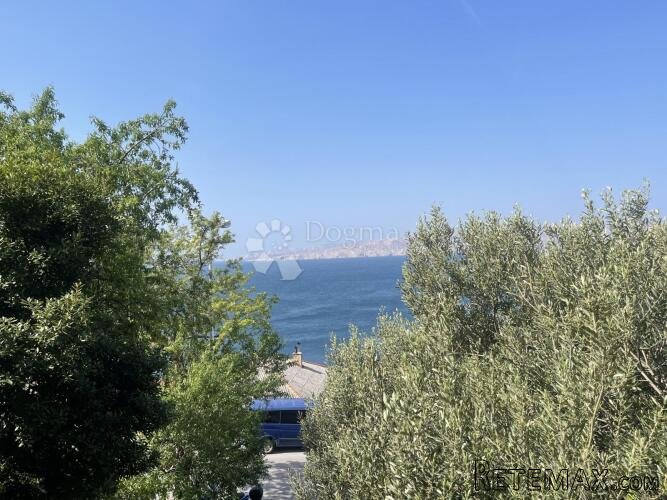 Predivan mali južni stan s pogledom