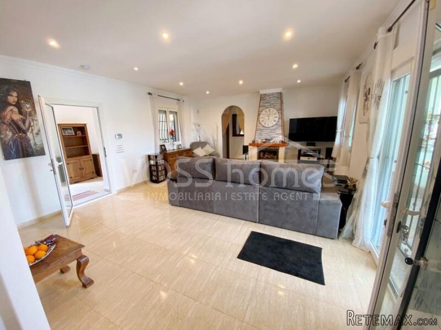 NEW & EXCLUSIVE TO VOSS HOMES - A larger than average 3.. - 20