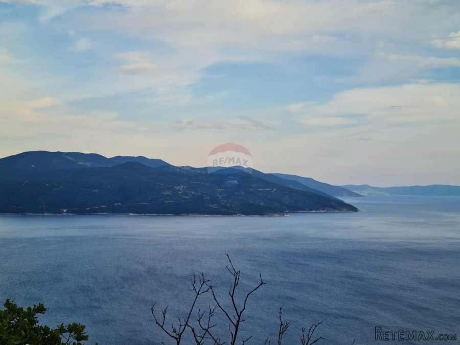 Brseč-zemljište uz more s pogledom na Cres - 2
