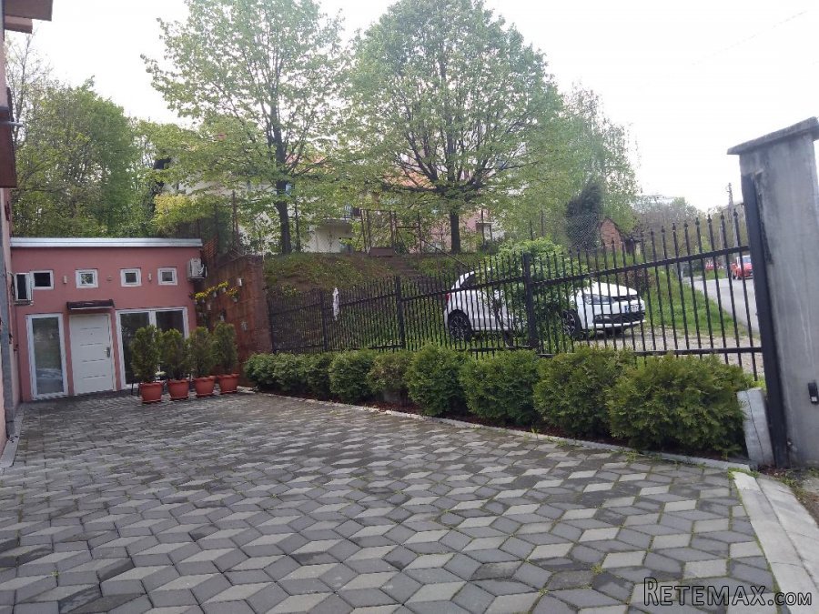 Poslovni prostor,basta,parking mesto - 2