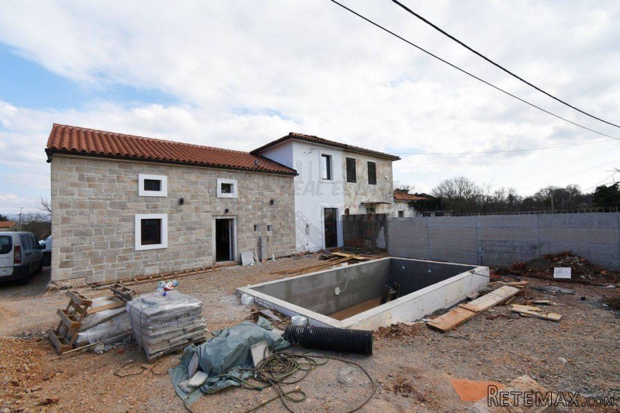 Renovirana stara kamena kuća! Otok krk, Dobrinj