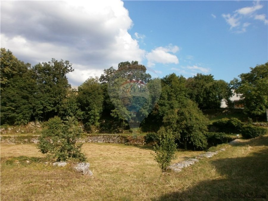 JUŠIĆI - GRAĐEVINSKI TEREN - 4.122 m2 - 3