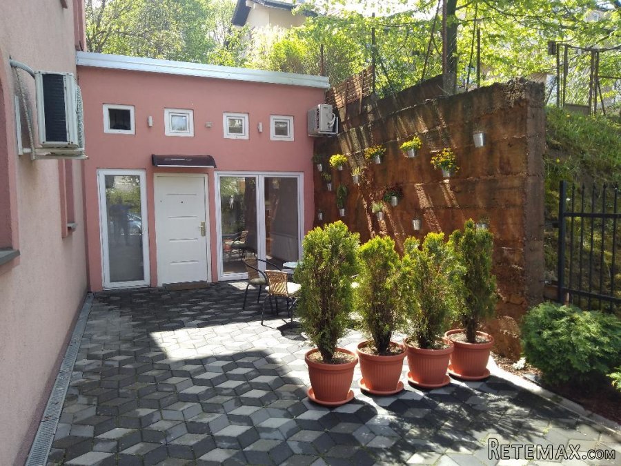 Poslovni prostor,basta,parking mesto - 3