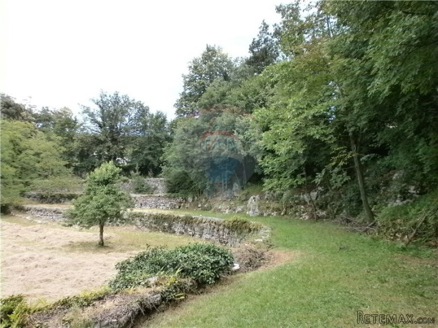 JUŠIĆI - GRAĐEVINSKI TEREN - 4.122 m2 - 7