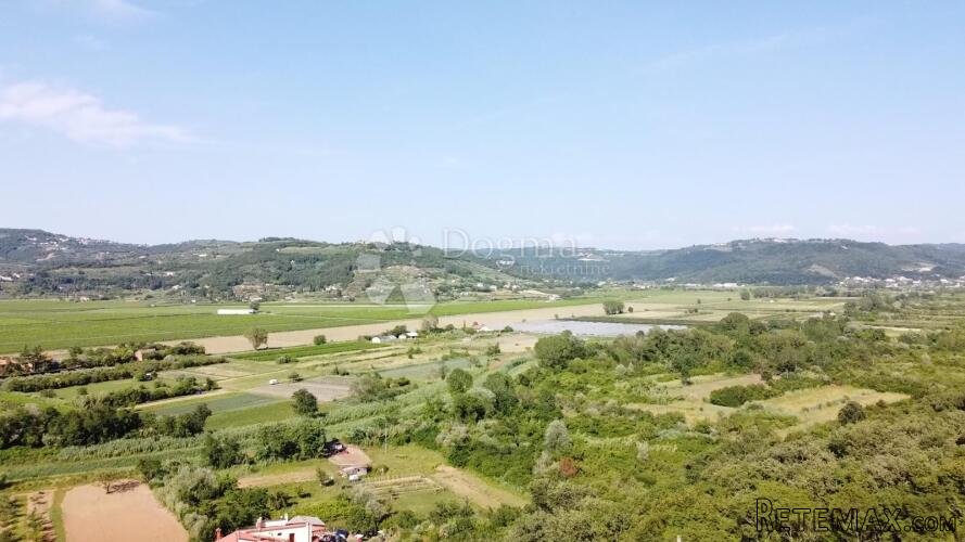 BUJE OKOLICA, ZEMLJIŠTE SA PREDIVNIM POGLEDOM