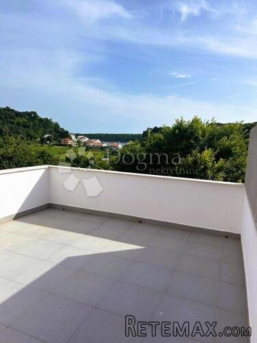 Mir i more – apartman na dvije etaže