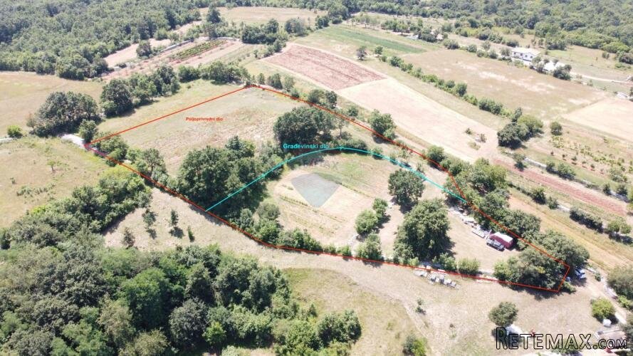 Istra, Kanfanar - okolica pravilna građevinsko poljoprivredn