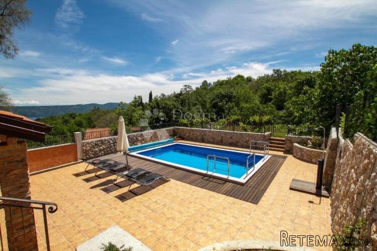 Autentična kamena vila s bazenom i pogledom na more - 2