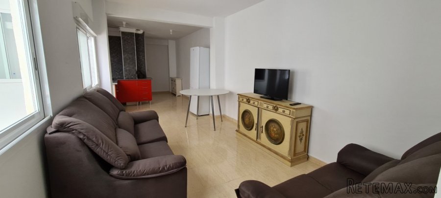 Flat with 3 bedrooms, 1 bathroom and 1 toilet in the.. - 2