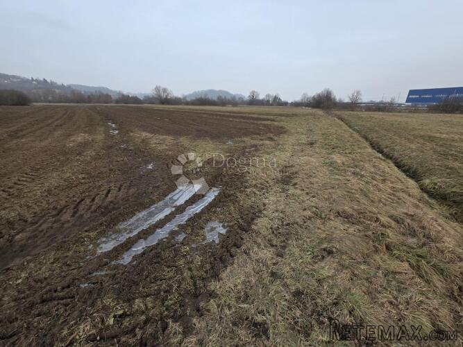 Građevinsko zemljište 3.140m² na odličnoj lokaciji nadomak Z - 2