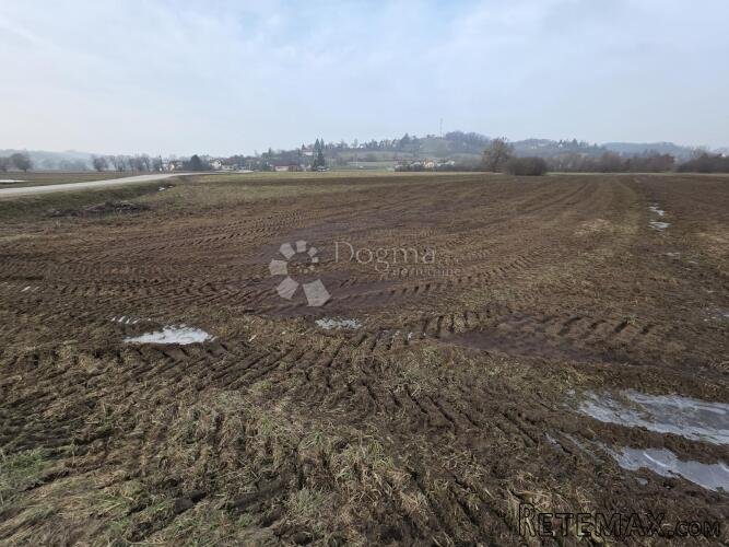 Građevinsko zemljište 3.140m² na odličnoj lokaciji nadomak Z - 3
