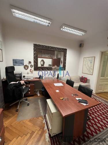 Opatija strogi centar, stan 60 m2 u mirnoj ulici