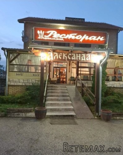 Kuca sa restoranom u Irigu - 2