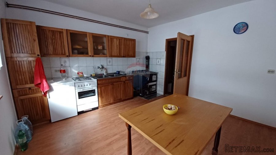 Hrib - samostojeća kuća 240 m2 sa okućnicom i prekrasnim otv - 4