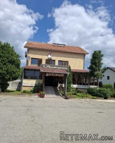 Kuca sa restoranom u Irigu - 4
