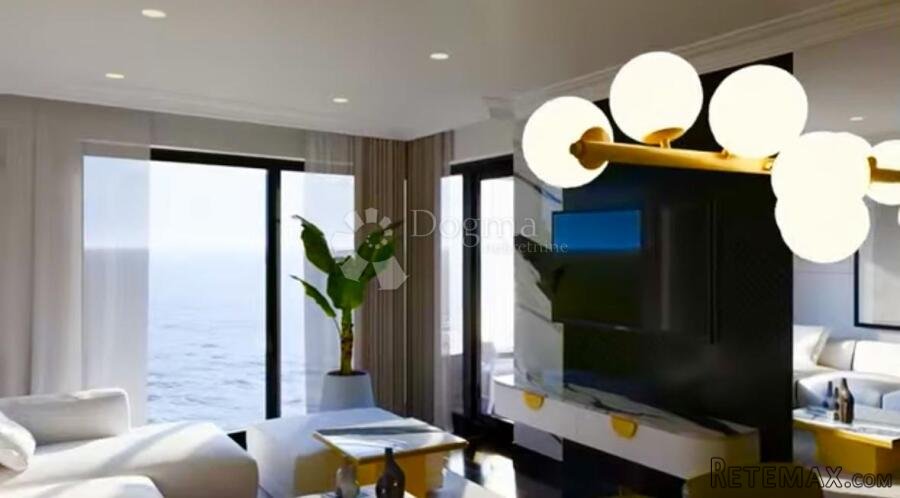 Prestižni penthouse u prvom redu do mora i s nagradom za naj - 3