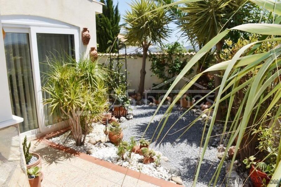 NEW & EXCLUSIVE LISTING TO VOSS HOMES - An Immaculately.. - 7