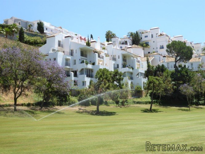 Penthouse med fin utsikt över golfbanan!