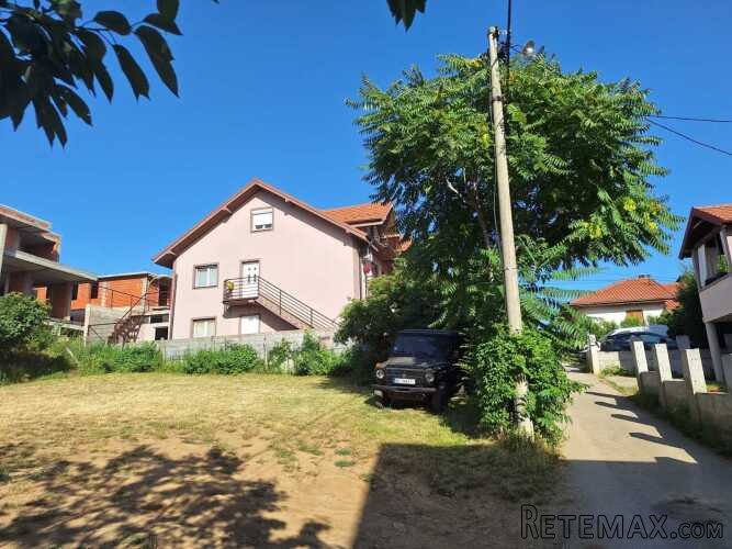 Plac Visnjicka Banja ul.Milana Karamate - 2